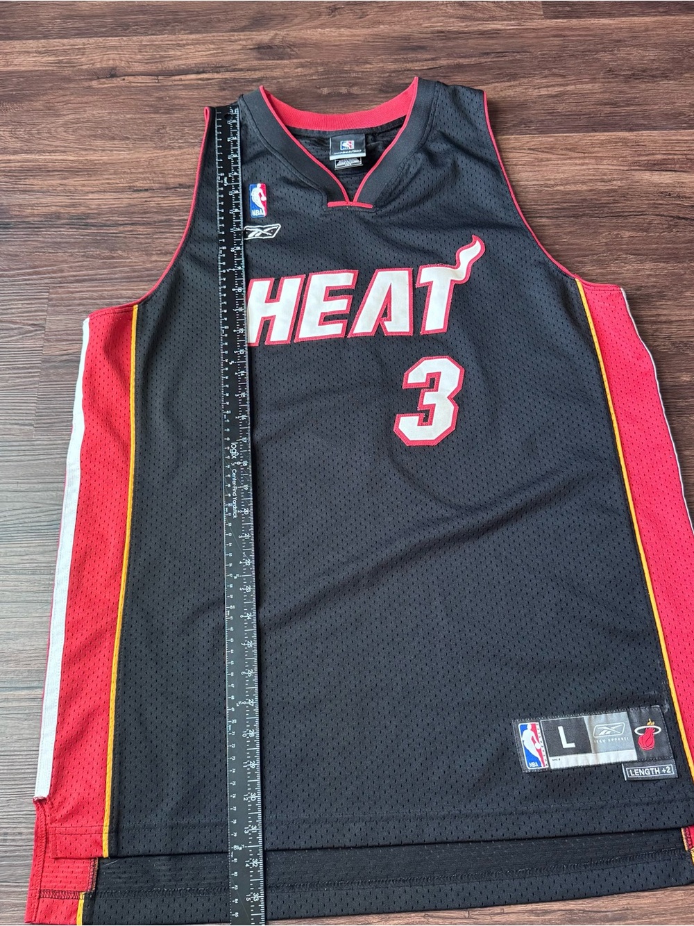 Miami Heat Basketball Jersey Mens Large Black Red Trim NBA Dwyane Wade 3 Reebok - Picture 9 of 13